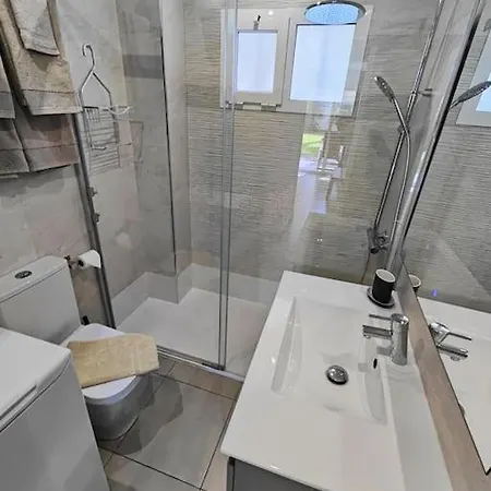 Playa Del Ingles: Beautiful Renovated Apartment San Bartolome de Tirajana  Exterior photo